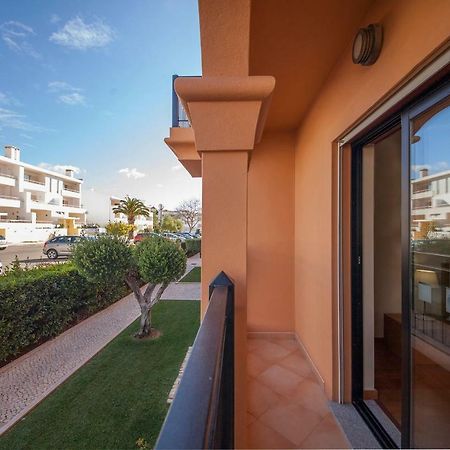 B27 - Luzbay 2 Bed Apartment Екстер'єр фото