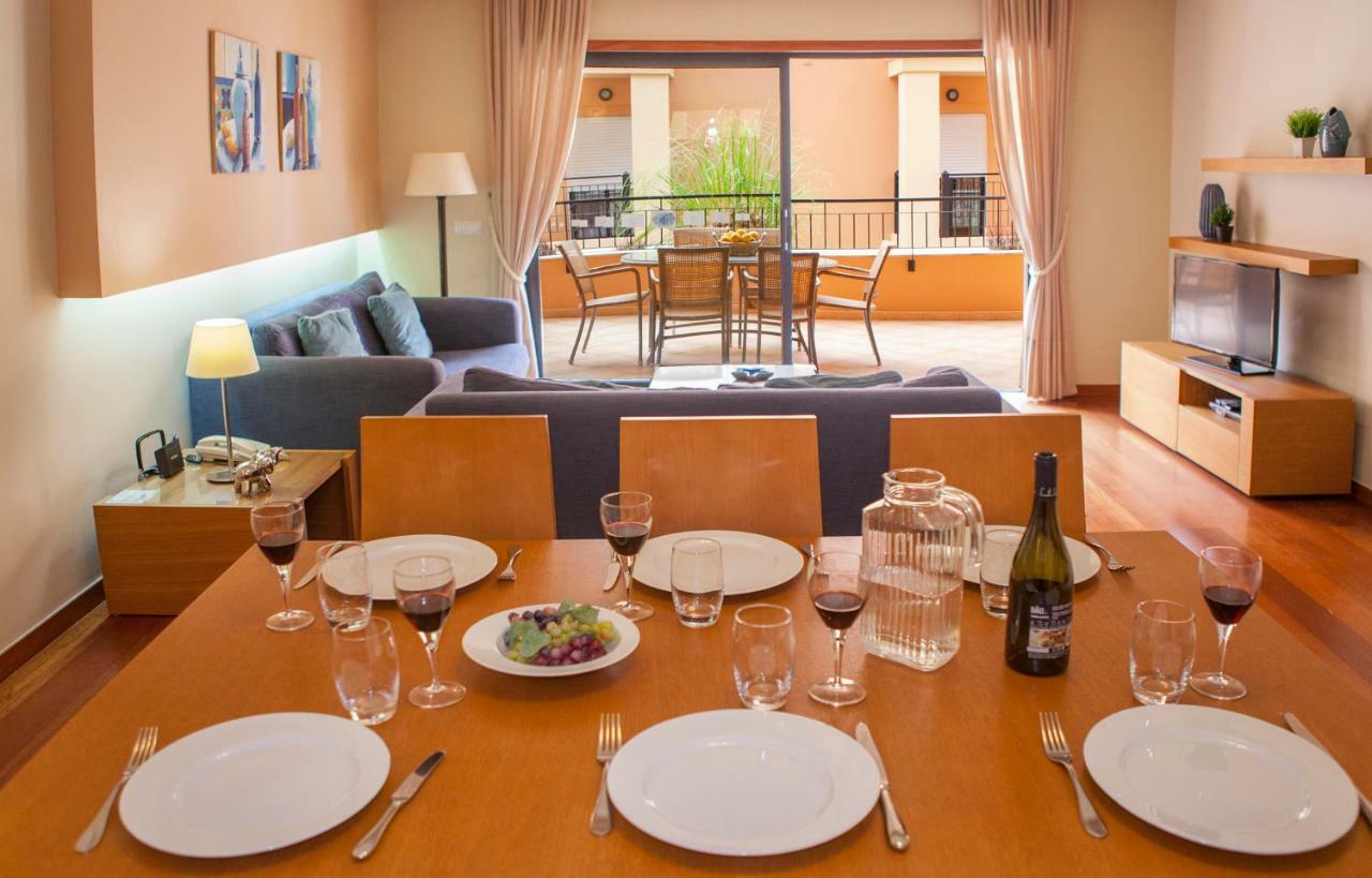 B27 - Luzbay 2 Bed Apartment Екстер'єр фото