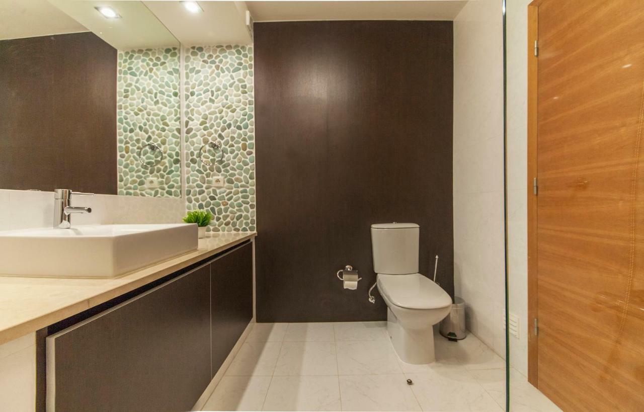 B27 - Luzbay 2 Bed Apartment Екстер'єр фото
