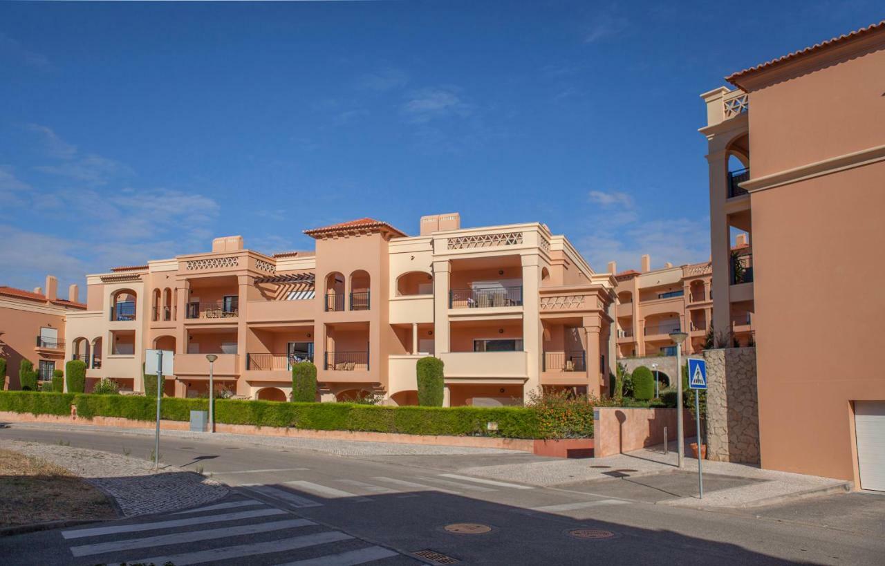 B27 - Luzbay 2 Bed Apartment Екстер'єр фото
